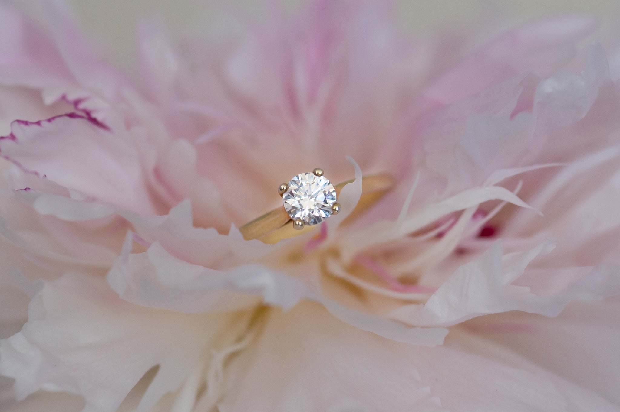 How to get the perfect engagement ring for any budget
